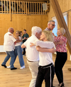 dance-factory-couples-waltz-lesson